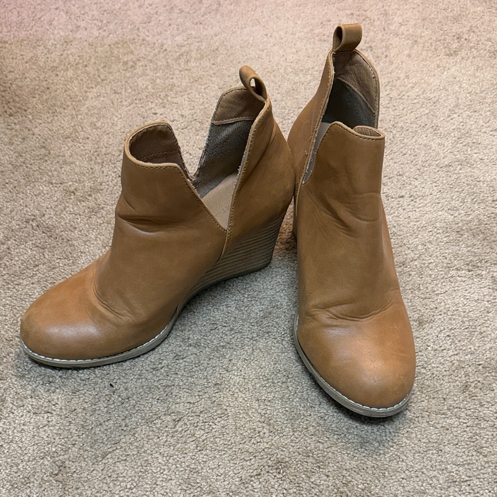 Women's Tan Wedge Ankle Booties - Stylish Everyday Comfort